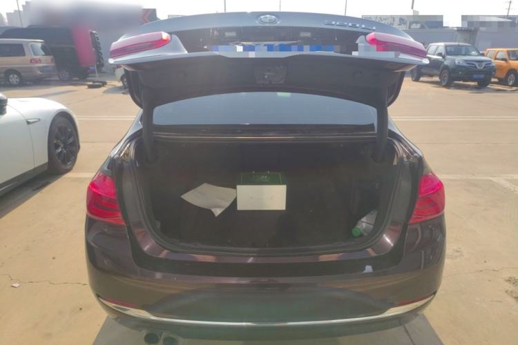 Used BMW 3 Series 2017 320Li Fashion Model Trunk