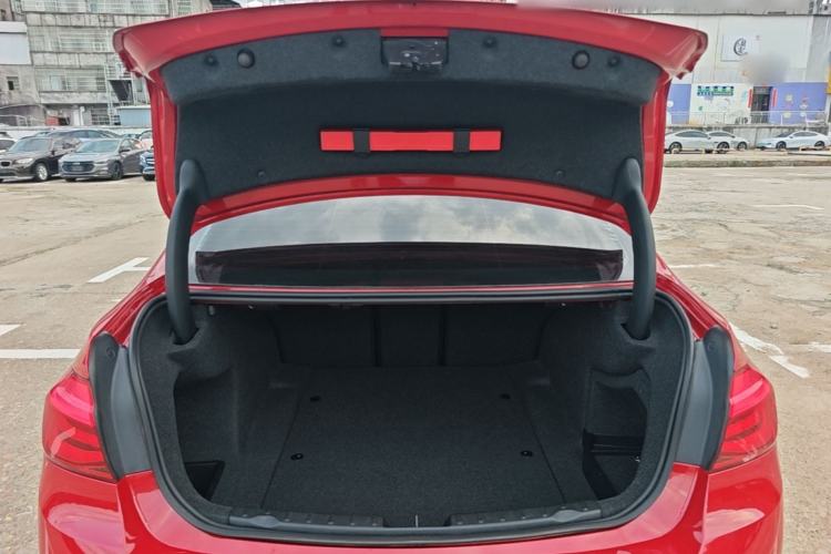 Used BMW 3 Series 2017 320Li Fashion Model Trunk