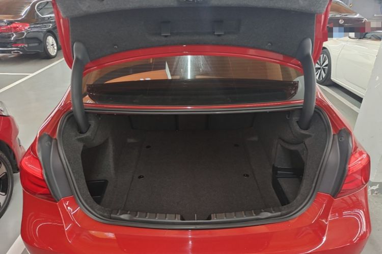 Used BMW 3 Series 2017 320Li M Sport Edition Trunk