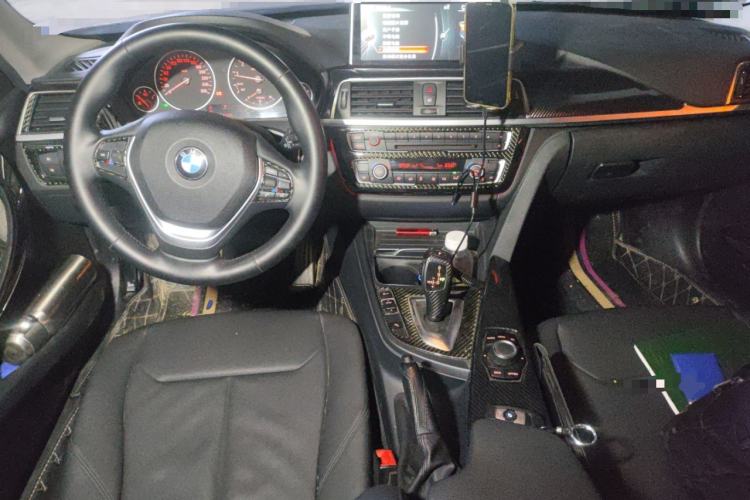 Used BMW 3 Series 2017 320Li Fashion Model Center Console
