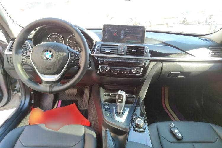 Used BMW 3 Series 2017 320Li Fashion Model Center Console