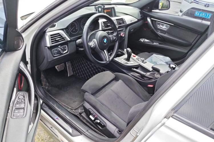 Used BMW 3 Series 2017 320i M Sport Driver Seat
