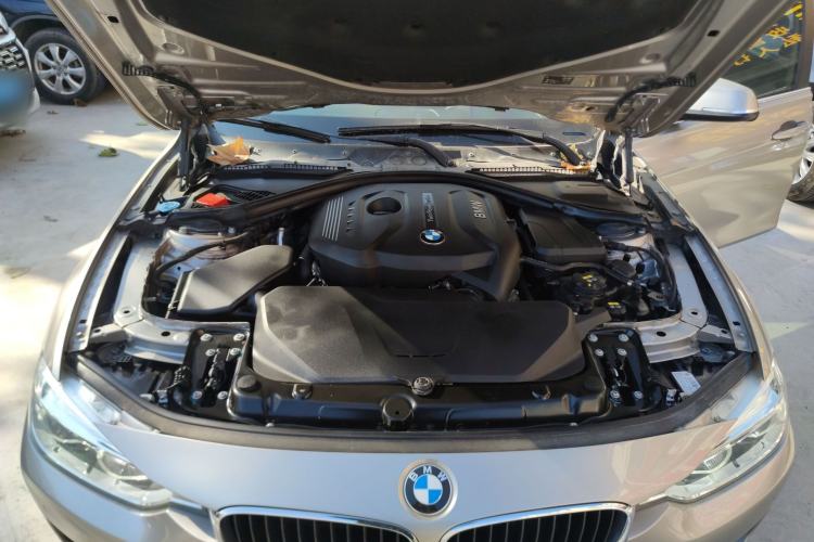 Used BMW 3 Series 2017 320Li Fashion Model Engine Bay