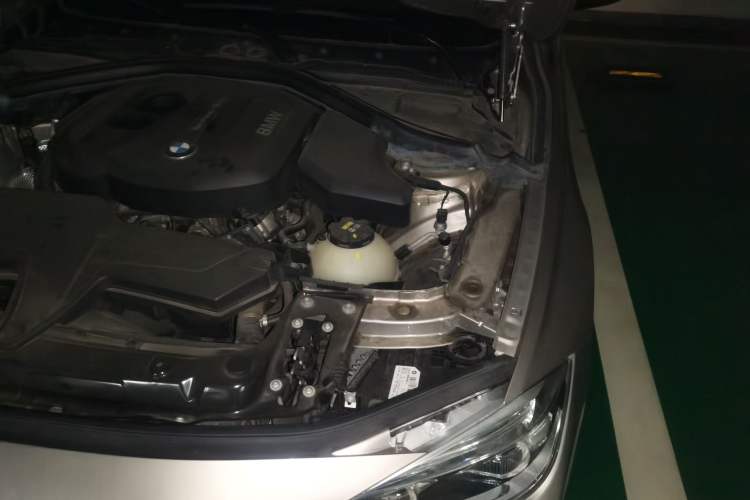 Used BMW 3 Series 2017 318Li Fashion Model Engine Bay Left