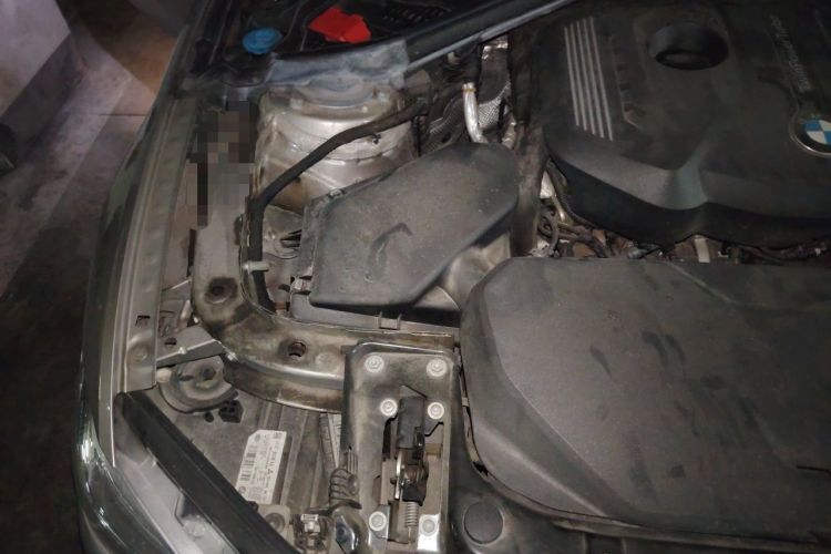 Used BMW 3 Series 2017 320Li Fashion Model Engine Bay Right
