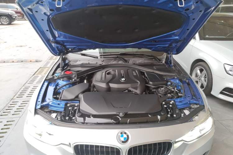 Used BMW 3 Series 2017 320Li M Sport Edition Engine Bay