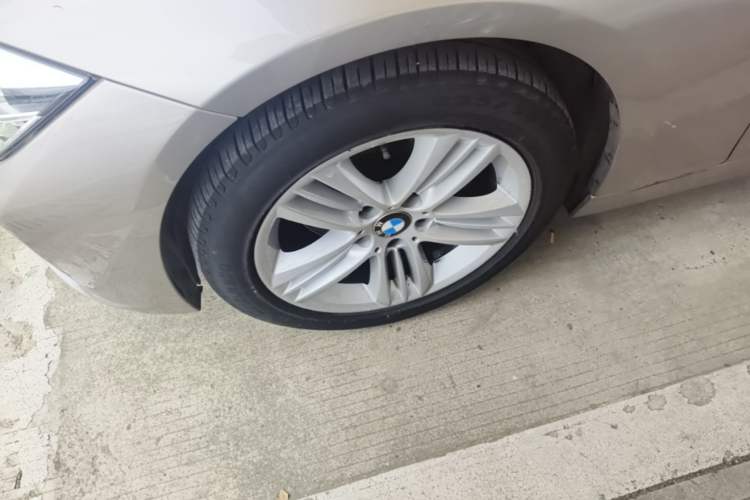 Used BMW 3 Series 2017 320Li Fashion Model Exterior 4