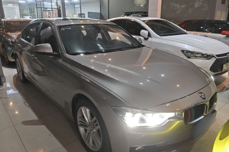 Used BMW 3 Series 2017 320Li Fashion Model Front Right 45 Deg