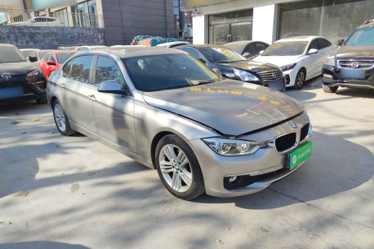 Used BMW 3 Series 2017 320Li Fashion Model Front Right 45 Deg