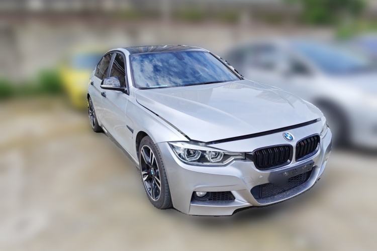 Used BMW 3 Series 2017 320i M Sport Front Right 45 Deg