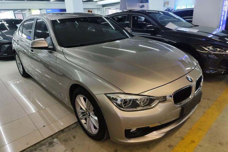 Used BMW 3 Series 2017 320Li Fashion Model Front Right 45 Deg