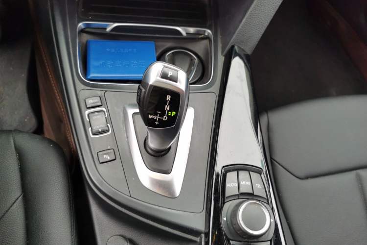 Used BMW 3 Series 2017 320Li Fashion Model Gear Lever