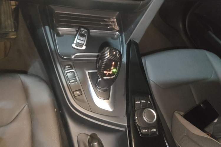 Used BMW 3 Series 2017 320Li Fashion Model Gear Lever