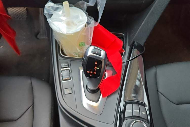 Used BMW 3 Series 2017 320Li Fashion Model Gear Lever