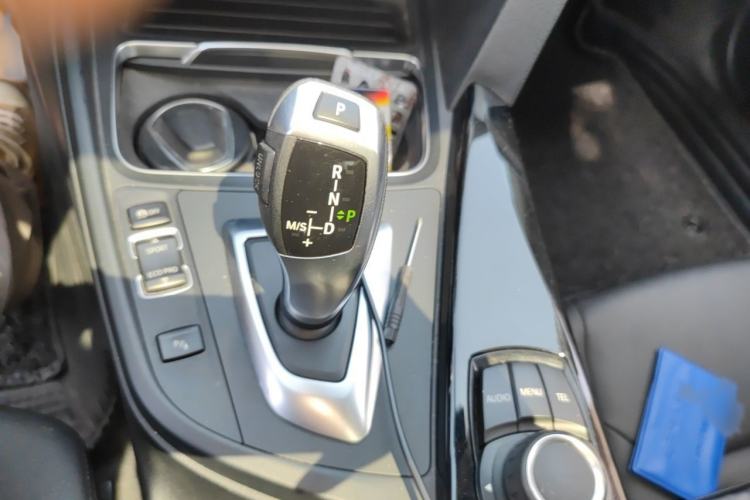 Used BMW 3 Series 2017 320Li Fashion Model Gear Lever