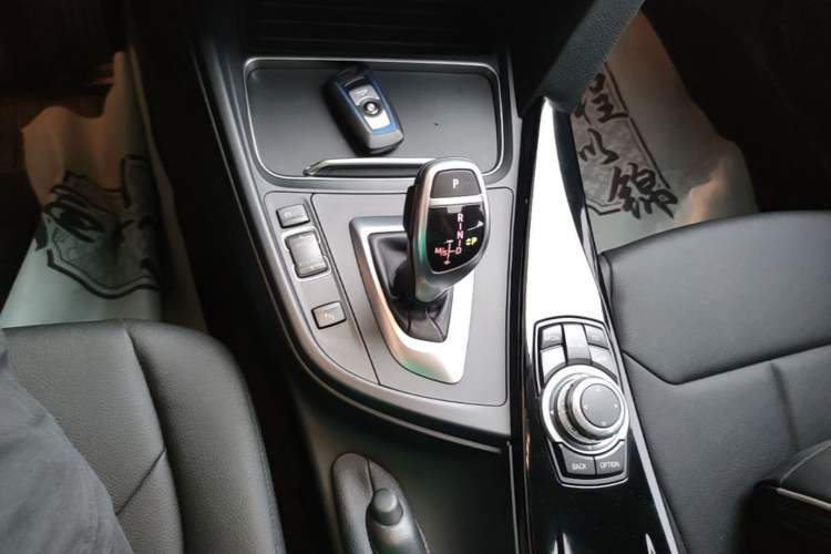 Used BMW 3 Series 2017 320Li M Sport Edition Gear Lever