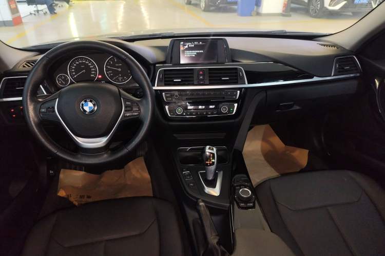 Used BMW 3 Series 2017 320Li Fashion Model Gear Lever