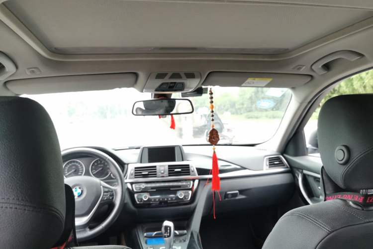 Used BMW 3 Series 2017 320Li Fashion Model Headliner