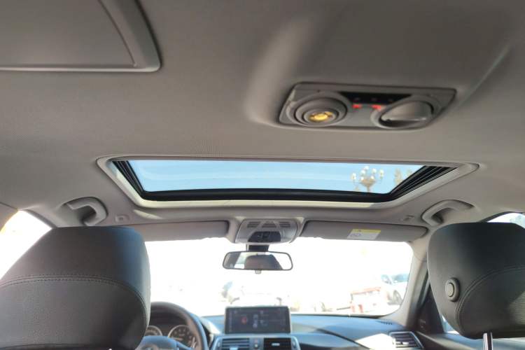Used BMW 3 Series 2017 320Li Fashion Model Headliner