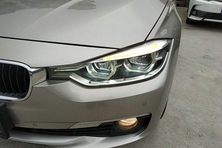 Used BMW 3 Series 2017 320Li Fashion Model Left Front Headlight