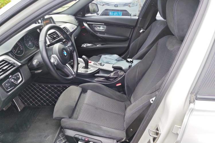 Used BMW 3 Series 2017 320i M Sport Left Front Seat