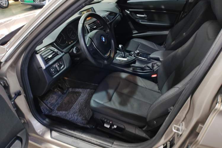 Used BMW 3 Series 2017 320Li Fashion Model Left Front Seat