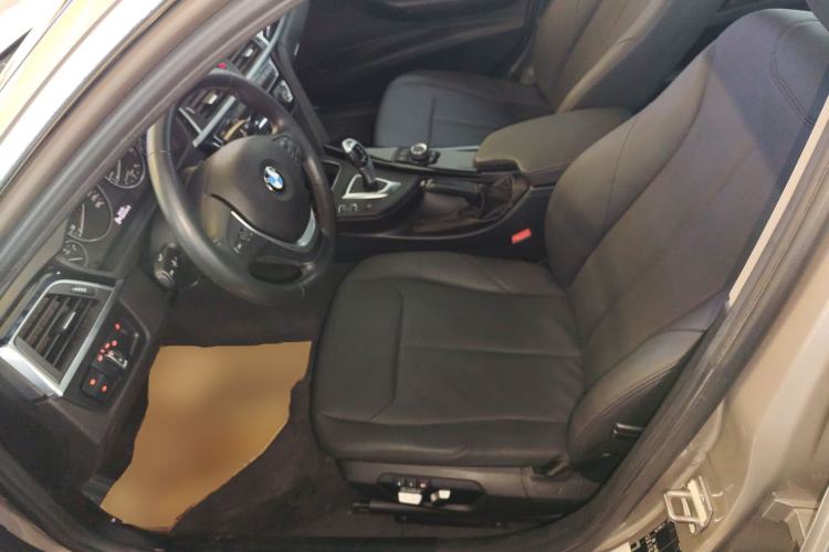 Used BMW 3 Series 2017 320Li Fashion Model Left Front Seat