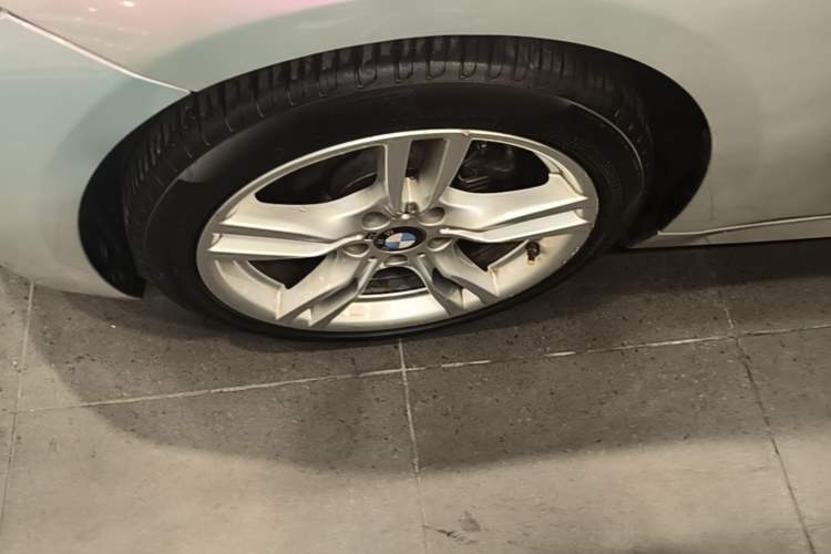 Used BMW 3 Series 2017 320Li M Sport Edition Left Front Wheel Hub