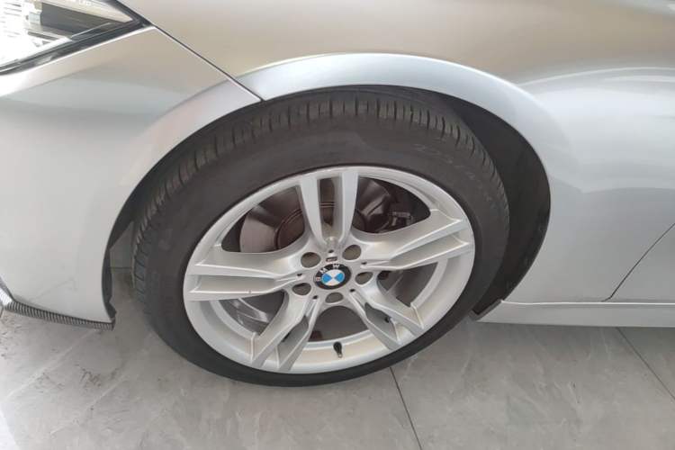 Used BMW 3 Series 2017 320Li M Sport Edition Left Front Wheel Hub