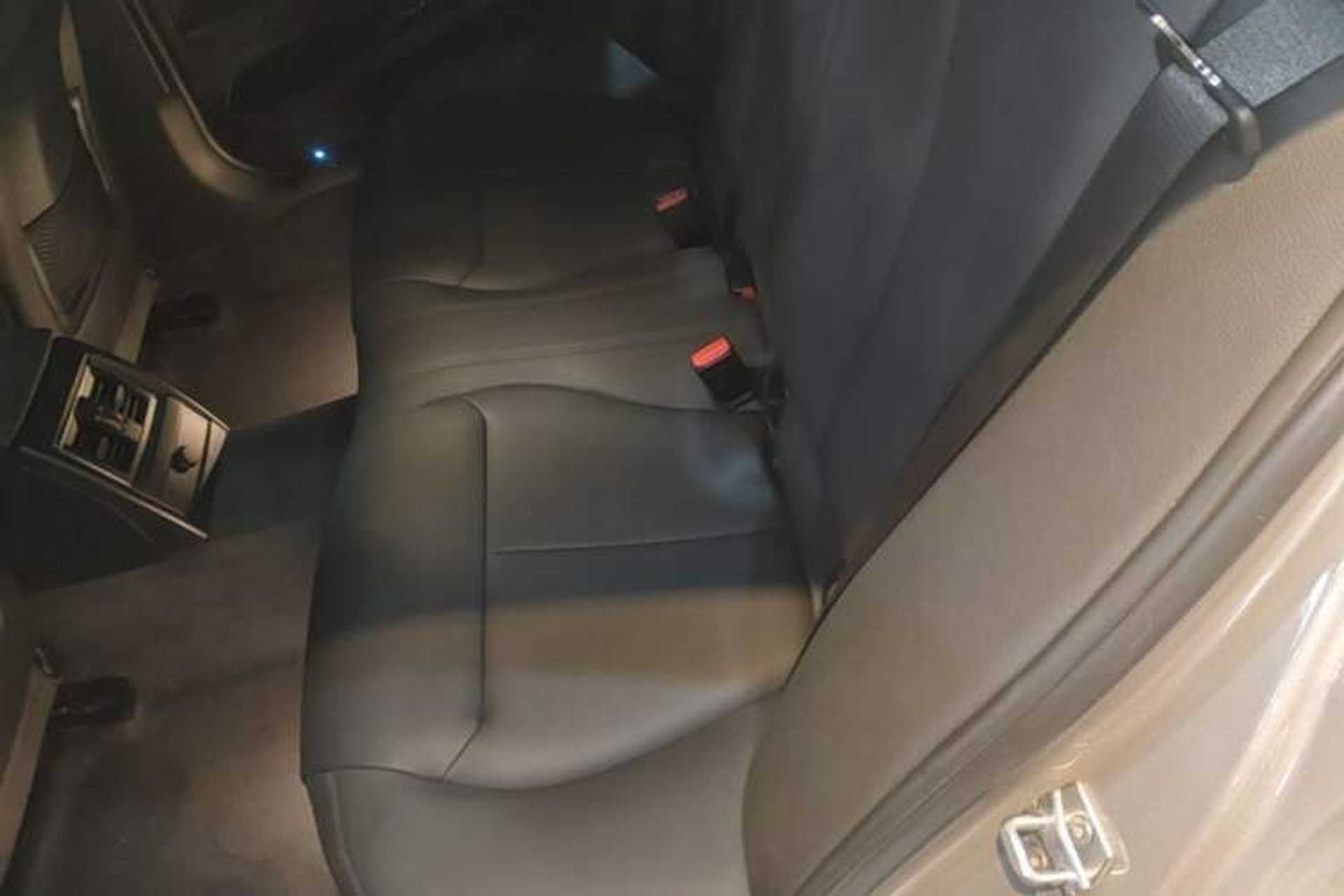 Used BMW 3 Series 2017 320Li Fashion Model Left Rear Seat