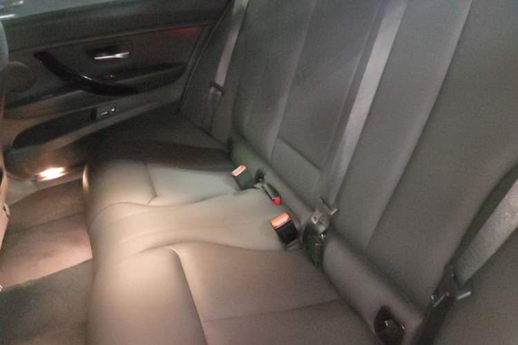 Used BMW 3 Series 2017 320Li Fashion Model Left Rear Seat