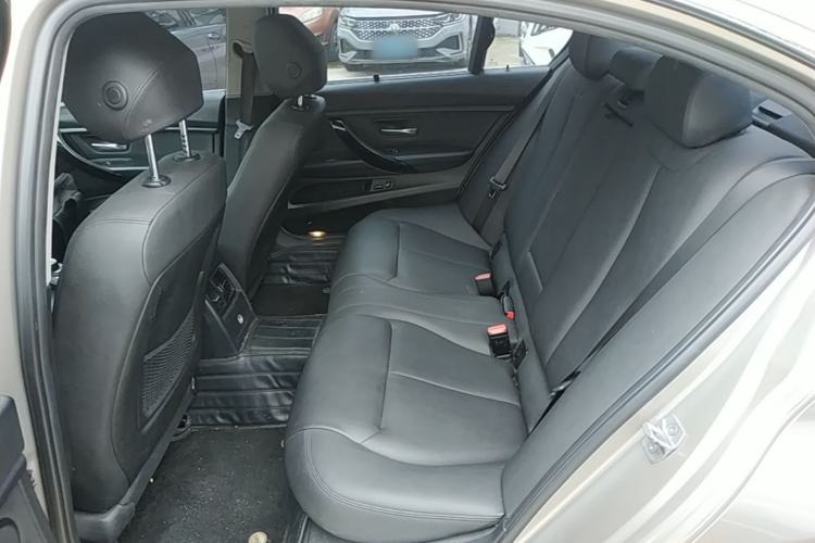 Used BMW 3 Series 2017 320Li Fashion Model Left Rear Seat