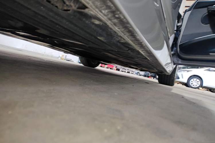 Used BMW 3 Series 2017 320Li Fashion Model Left Side Sill