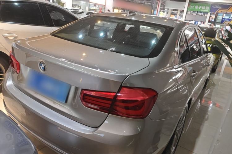 Used BMW 3 Series 2017 320Li Fashion Model Rear Right 45 Deg