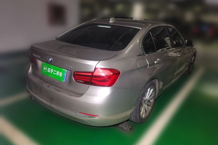 Used BMW 3 Series 2017 318Li Fashion Model Rear Right 45 Deg