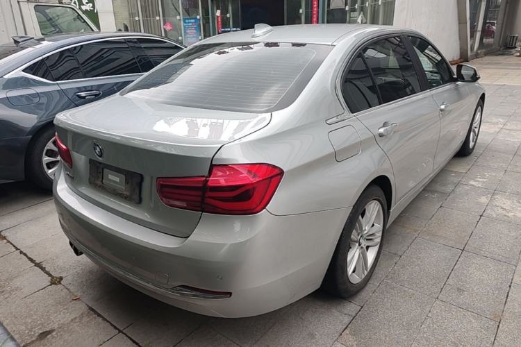 Used BMW 3 Series 2017 320Li xDrive Fashion Model Rear Right 45 Deg