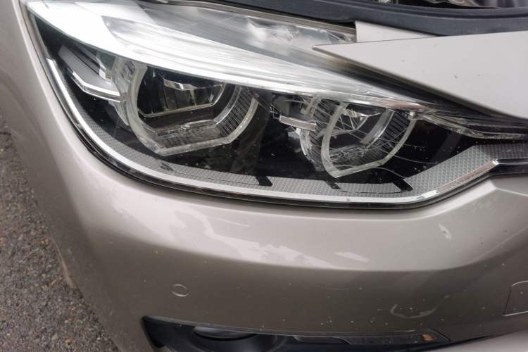 Used BMW 3 Series 2017 320Li Fashion Model Right Front Headlight