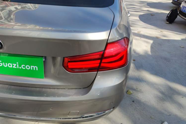 Used BMW 3 Series 2017 320Li Fashion Model Right Rear Taillight