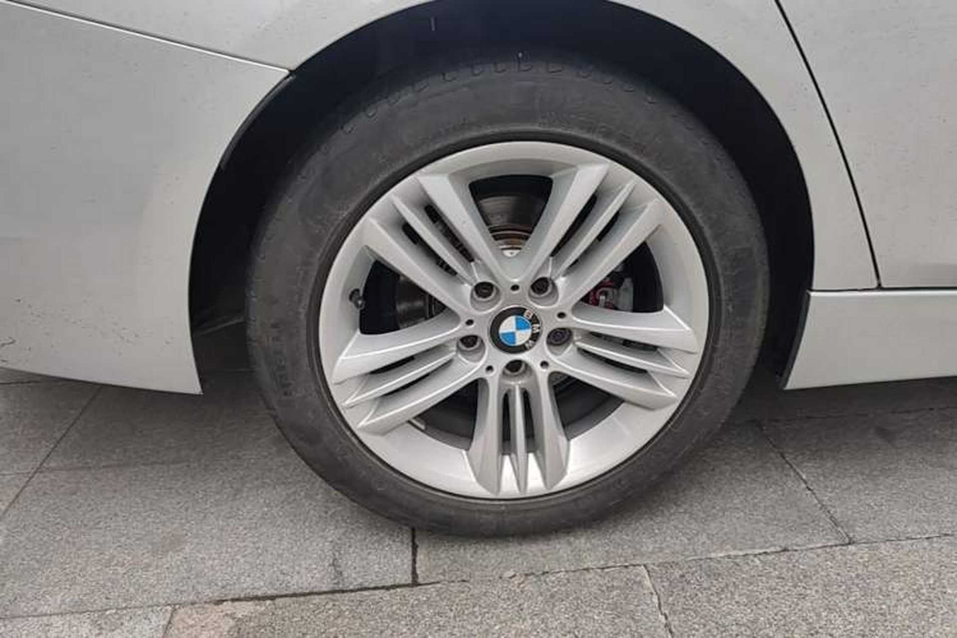 Used BMW 3 Series 2017 320Li xDrive Fashion Model Right Rear Wheel Hub