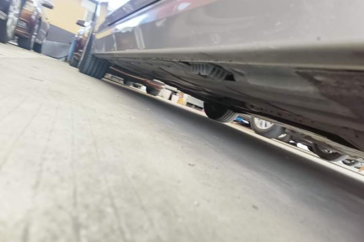Used BMW 3 Series 2017 320Li Fashion Model Right Side Sill