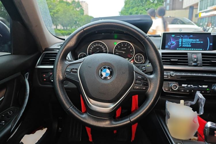 Used BMW 3 Series 2017 320Li Fashion Model Steering Wheel