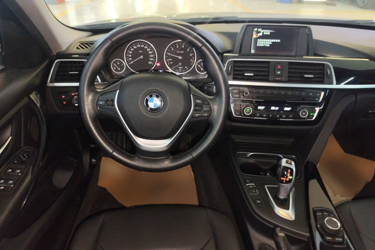 Used BMW 3 Series 2017 320Li Fashion Model Steering Wheel