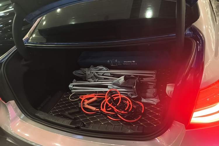 Used BMW 3 Series 2017 320Li M Sport Edition Trunk