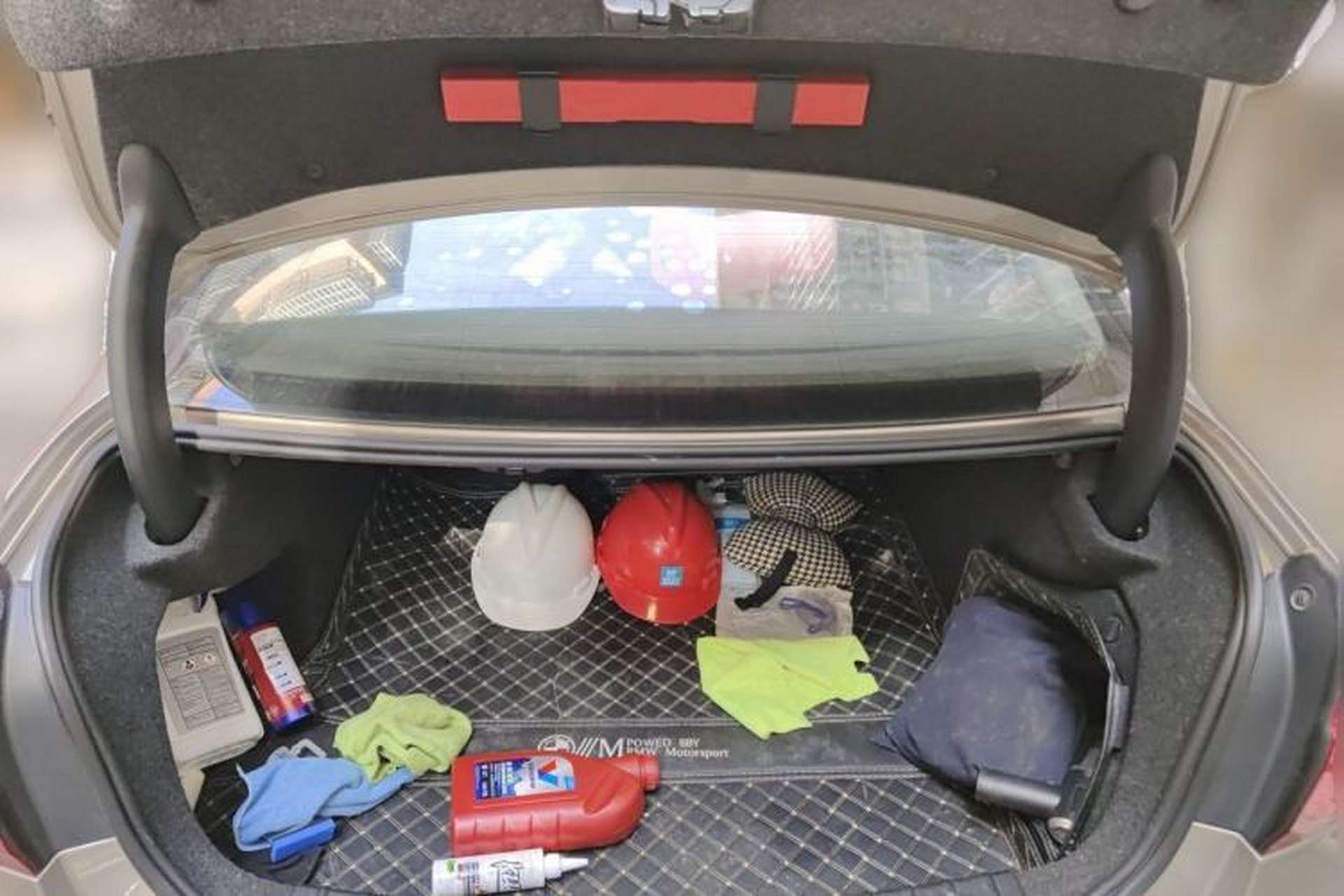 Used BMW 3 Series 2017 320Li Fashion Model Trunk