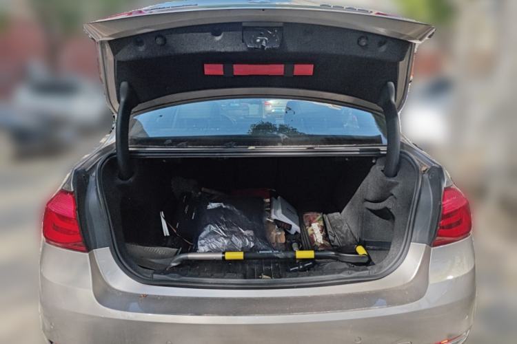 Used BMW 3 Series 2017 320Li Fashion Model Trunk