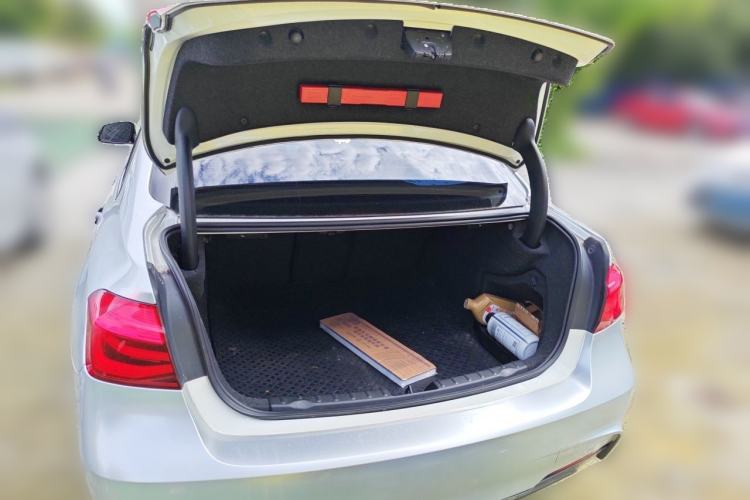 Used BMW 3 Series 2017 320i M Sport Trunk