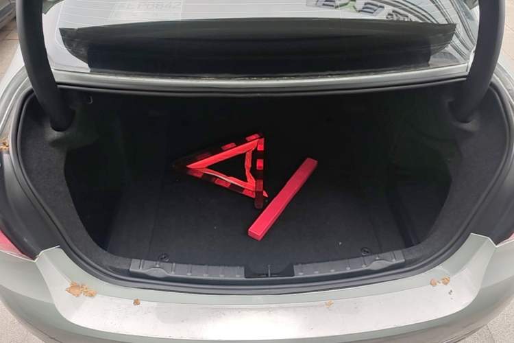 Used BMW 3 Series 2017 320Li xDrive Fashion Model Trunk