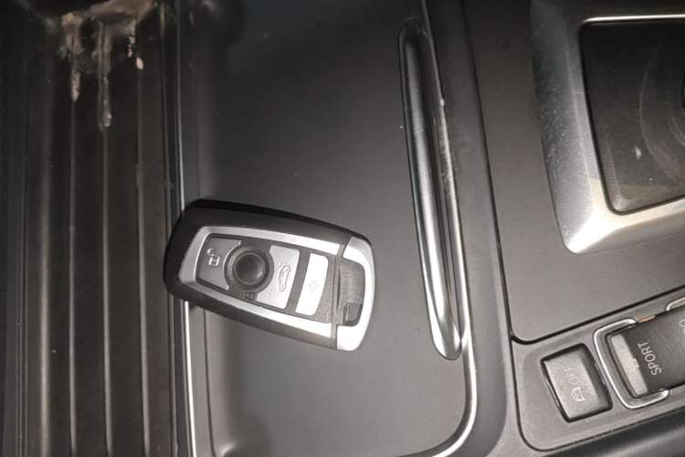 Used BMW 3 Series 2017 320Li Fashion Model Vehicle Key