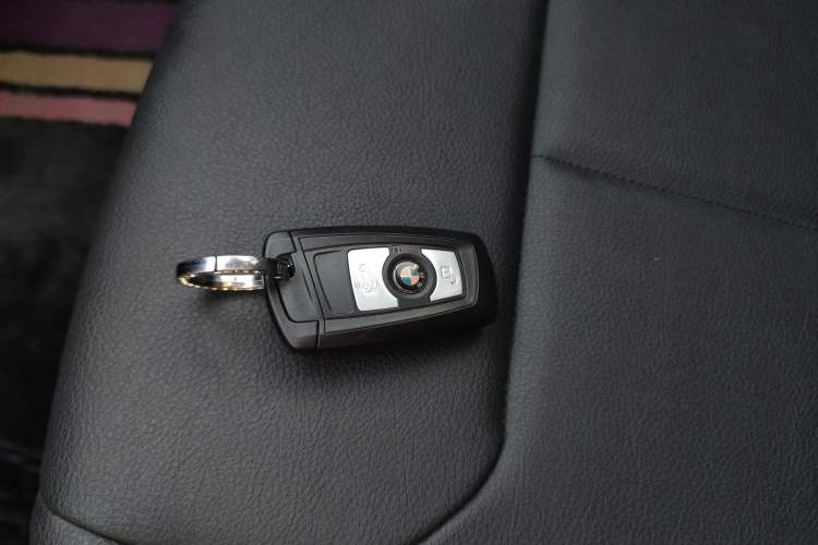 Used BMW 3 Series 2017 320Li Fashion Model Vehicle Key