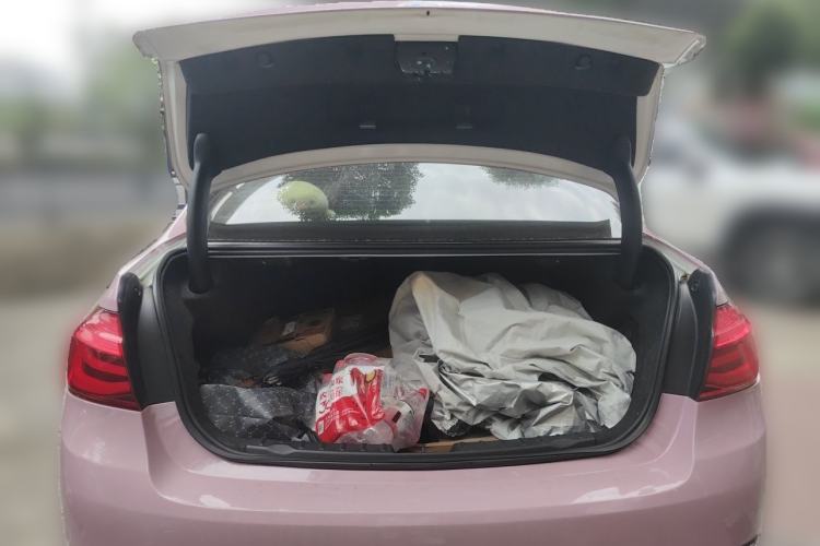 Used BMW 3 Series 2017 318Li Fashion Model Trunk